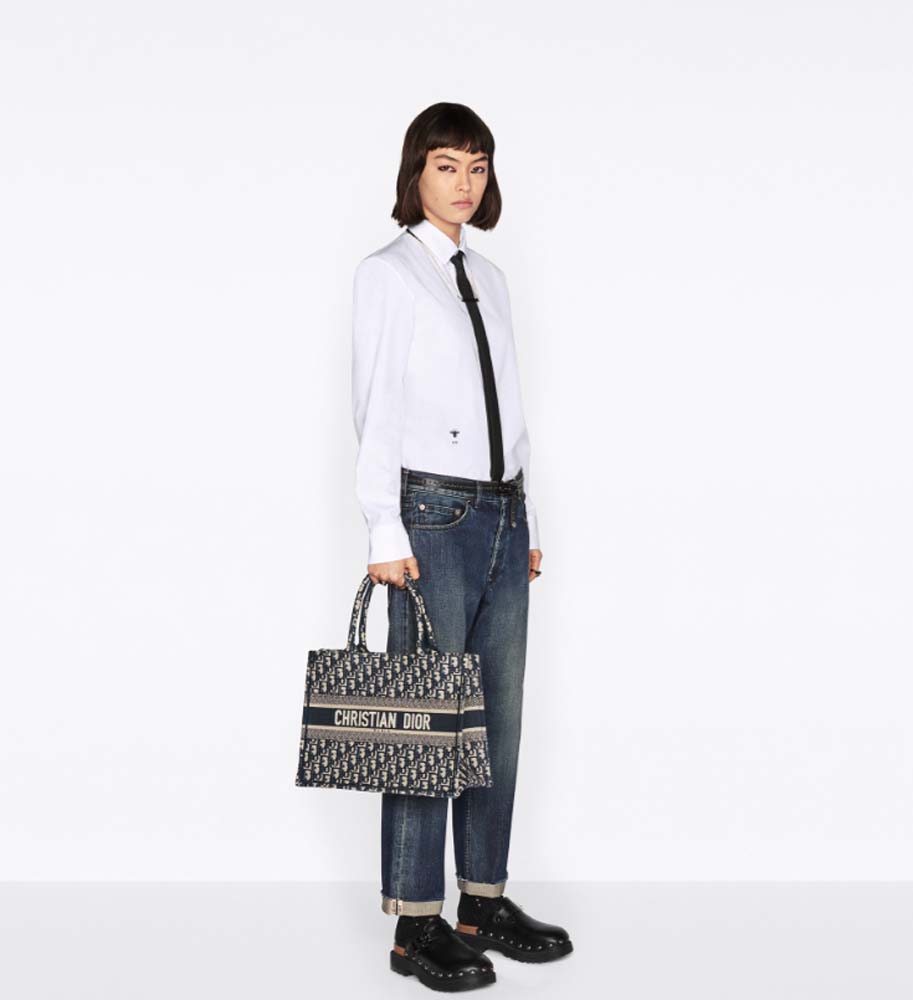 MEDIUM BOOK TOTE